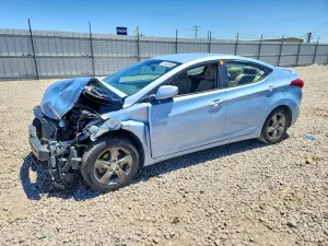 Hyundai Elantra 1.8L 4 2013