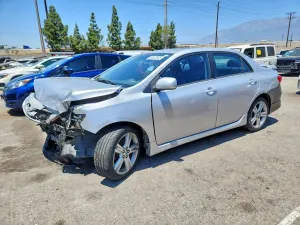 Toyota Corolla 1.8L 4 2013