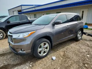 Toyota Highlander 3.5L 6 2015