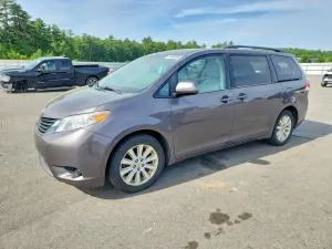 Toyota Sienna 3.5L 6 2013
