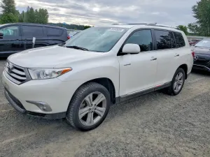 Toyota Highlander 3.5L 6 2013