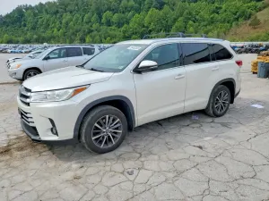 Toyota Highlander 3.5L 6 2017