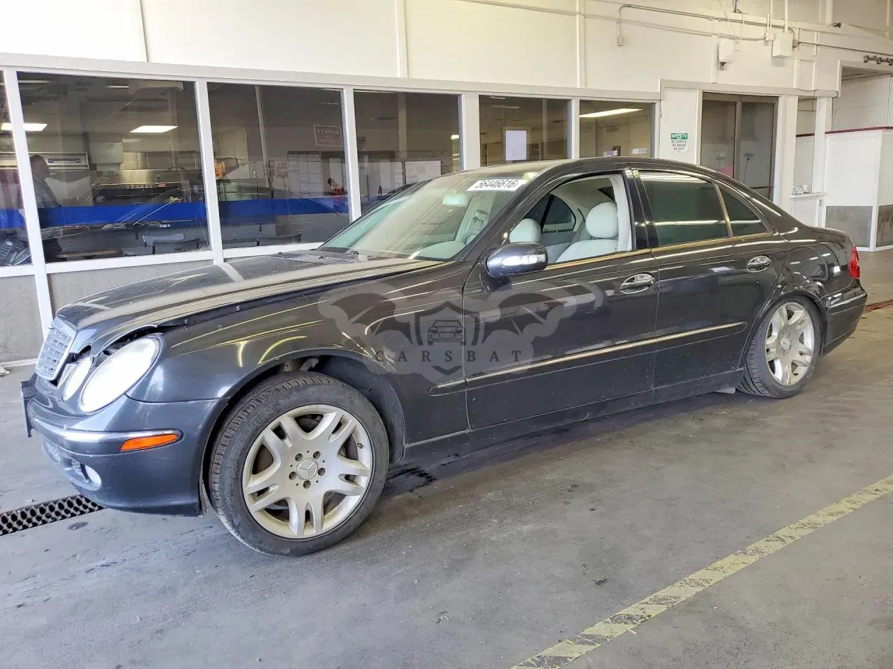 Mercedes-Benz E 5.0L 8 2003