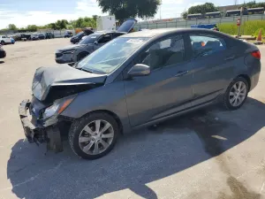 Hyundai Accent 1.6L 4 2012