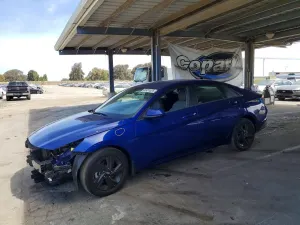 Hyundai Elantra 2.0L 4 2023