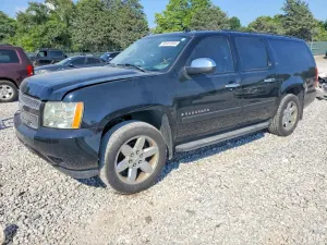 Chevrolet Suburban 6.0L 8 2007