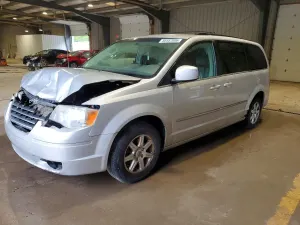 Chrysler Town & Country 3.8L 6 2010