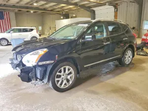 Nissan Rogue 2.5L 4 2013