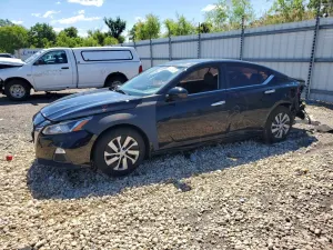 Nissan Altima 2.5L 4 2020