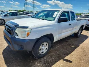 Toyota Tacoma 2.7L 4 2015