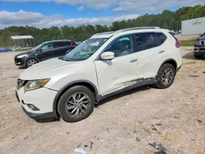 Nissan Rogue 2.5L 4 2015