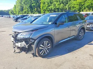 Nissan Pathfinder 3.5L 6 2022