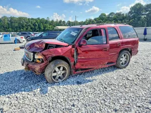 GMC Yukon 6.0L 8 2003