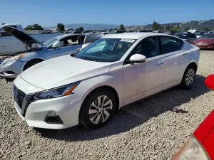 Nissan Altima 2.5L 4 2020