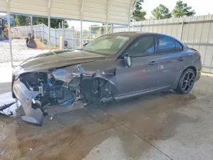 Alfa Romeo Giulia 2.0L 4 2022