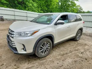 Toyota Highlander 3.5L 6 2019
