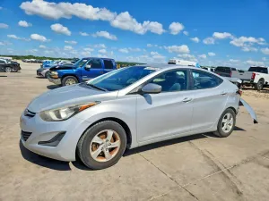 Hyundai Elantra 1.8L 4 2015