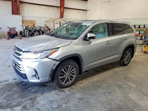 Toyota Highlander 3.5L 6 2018