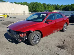 Hyundai Elantra 2.0L 4 2024