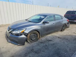 Nissan Altima 2.5L 4 2017