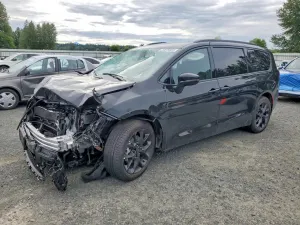 Chrysler Pacifica 3.6L 6 2026