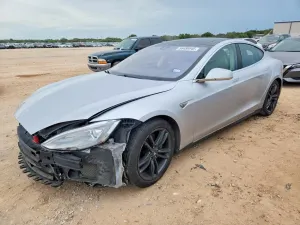 Tesla Model S 2014