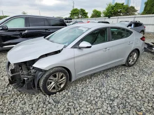 Hyundai Elantra 2.0L 4 2019