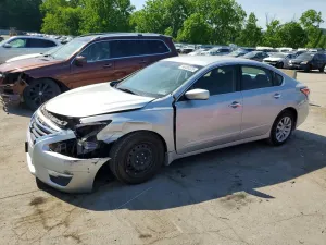 Nissan Altima 2.5L 4 2015