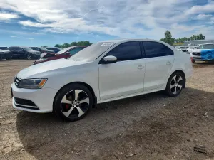 Volkswagen Jetta 1.8L 4 2015