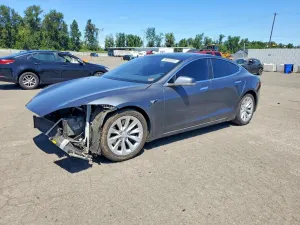 Tesla Model S 2019