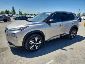 Nissan Rogue 2.5L 4 2021