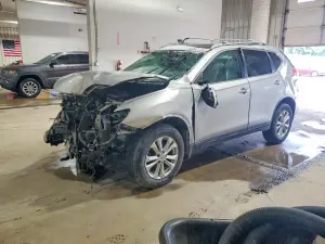 Nissan Rogue 2.5L 4 2015