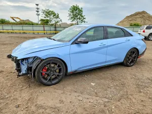 Hyundai Elantra 2.0L 4 2025