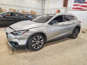 Infiniti QX30 2.0L 4 2017