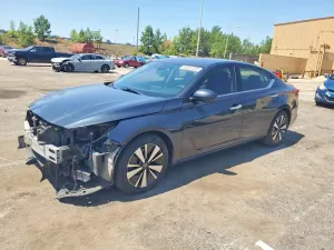 Nissan Altima 2.5L 4 2020