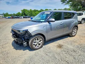 Kia Soul 2.0L 4 2025