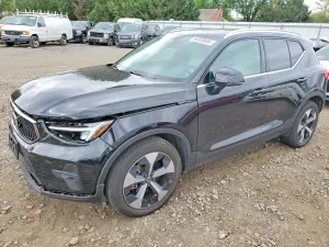 Volvo XC40 2.0L 4 2023