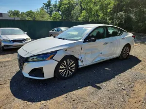 Nissan Altima 2.5L 4 2024