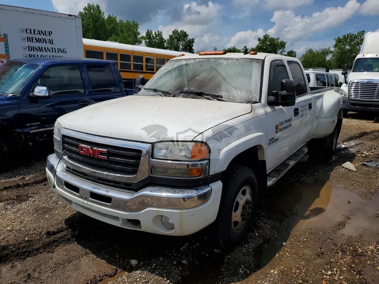 GMC Sierra 6.6L 8 2007