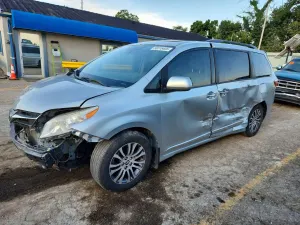 Toyota Sienna 3.5L 6 2020