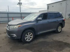Toyota Highlander 3.5L 6 2013