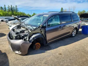 Toyota Sienna 3.5L 6 2014