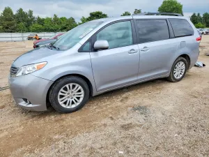 Toyota Sienna 3.5L 6 2014