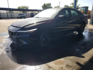 Hyundai Elantra 2.0L 4 2026