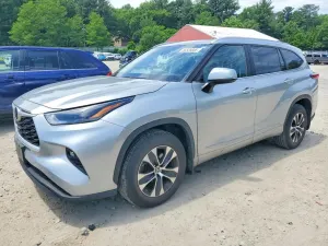 Toyota Highlander 2.4L 4 2023