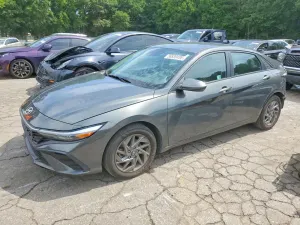 Hyundai Elantra 2.0L 4 2024