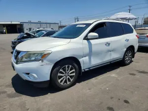 Nissan Pathfinder 3.5L 6 2014