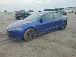 Tesla Model 3 2024