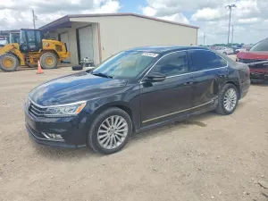 Volkswagen Passat 1.8L 4 2017