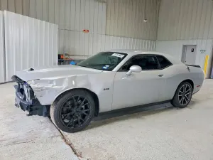 Dodge Challenger 5.7L 8 2023